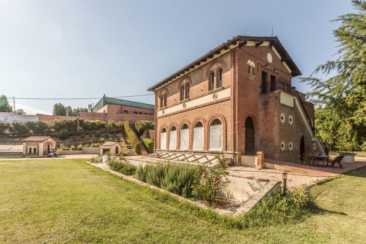 Borgo Sartoni Case Vacanze Appartamenti In Affitto Bolonya Dış mekan fotoğraf
